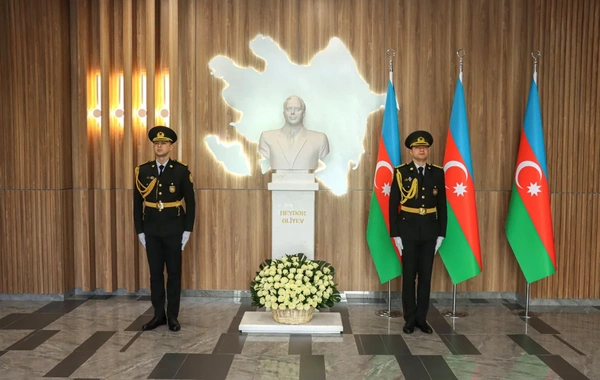 Dövlət Xidmətində Ümummilli Lider Heydər Əliyevə həsr edilən silsilə tədbirlər təşkil olunub