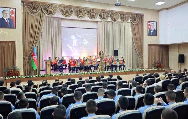 Azərbaycan Ordusunda Müstəqilliyin Bərpası Günü qeyd olunub