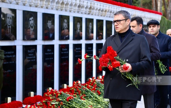 Şəhidlər xiyabanına xalq ziyarəti davam edir - FOTOREPORTAJ