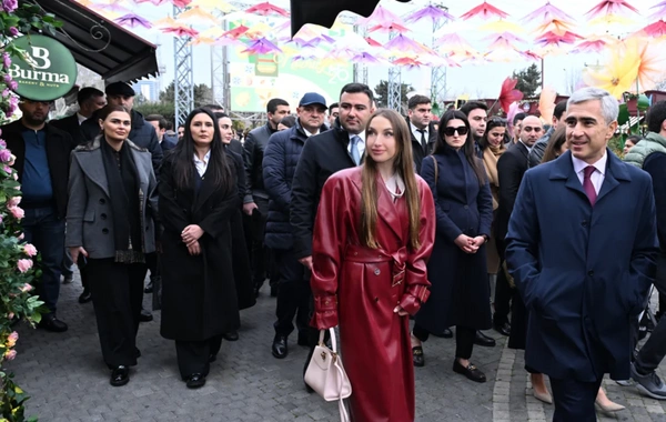 Alyona Əliyeva Novruz yarmarkasını ziyarət edib