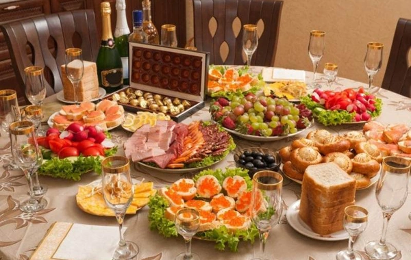 Названа главная ошибка за новогодним столом