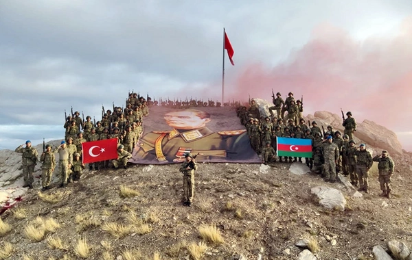 Türkiyədə Azərbaycan hərbçilərinin iştirakı ilə keçirilən kurs başa çatıb