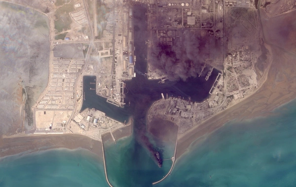 ABŞ və İsrailin Bəndər Lingə limanına zərbələri nəticəsində 16 ticarət gəmisi məhv edilib