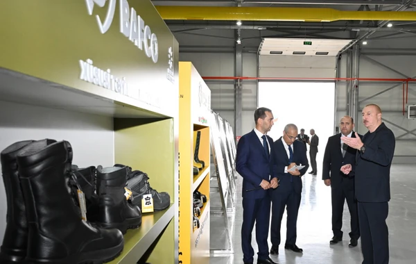 Prezident Ağdam Sənaye Parkında görülən işlərlə tanış olub, zavodların açılışlarında iştirak edib