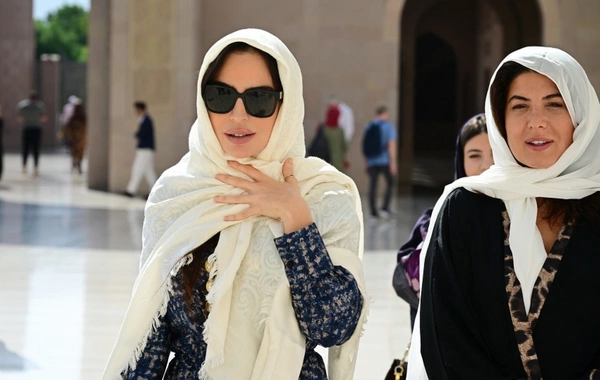 Leyla Əliyeva Maskatda Sultan Qabus Böyük Məscidini ziyarət edib