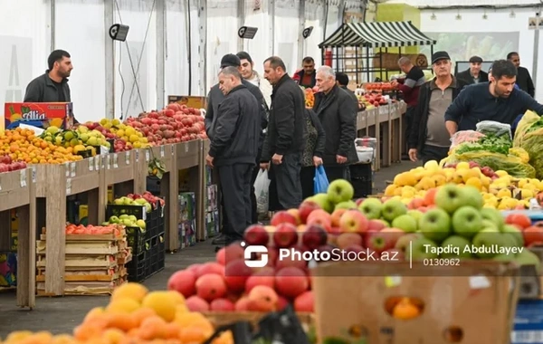Paytaxtda bazarlar sıxışdırılır: Fermerlə alıcının arasına kim girir?