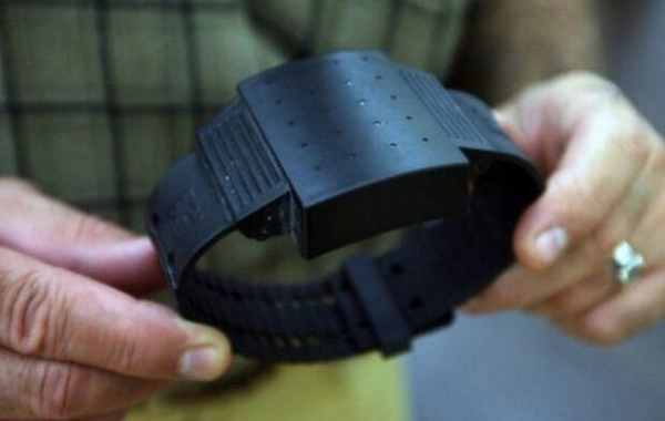 Yenidoğulmuş körpənin ölümünə görə həkimə elektron qolbaq taxıldı