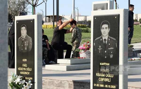 Vətən müharibəsinin ildönümü ilə əlaqədar Hərbi Memorial Məzarlığa ziyarət başlayıb