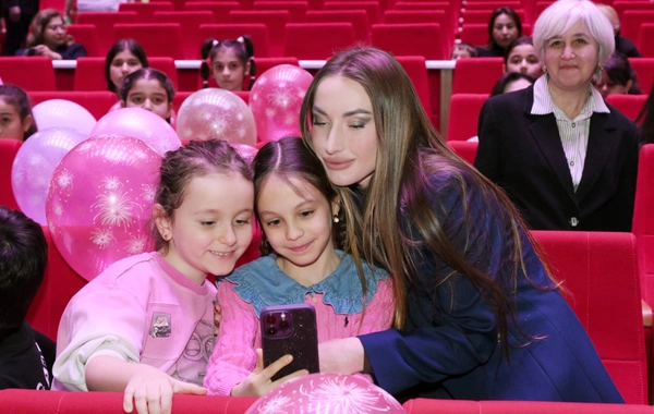 В Гянджинском драмтеатре состоялась премьера анимационного сериала "Иси и Пити"