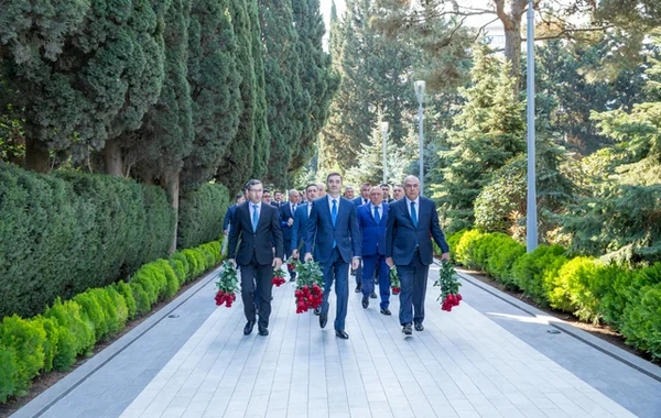 В Азербайджане чтят память общенационального лидера Гейдара Алиева