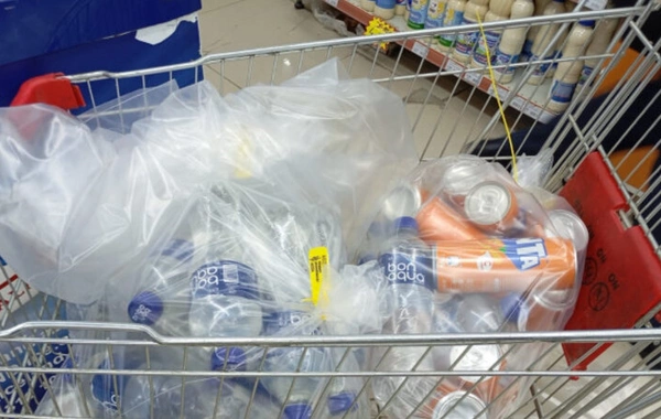 Salyanda marketdə yararsız məhsullar və saxta içkilər tapıldı