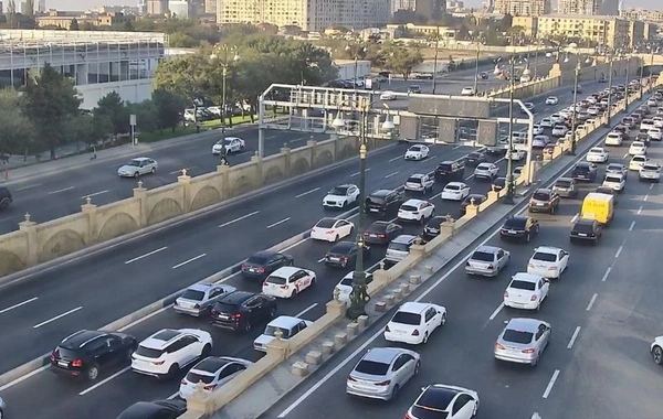 Bakıda 12 istiqamətdə tıxac var