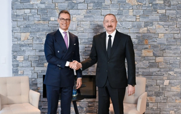 İlham Əliyev Davosda Finlandiya Prezidenti ilə görüşüb
