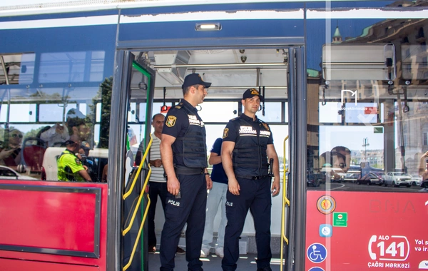 Polis Günündə də post başında – Bakının küçələrindən diqqətçəkən FOTOLAR
