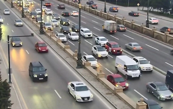 Paytaxtda sıxlıq olan küçələr var