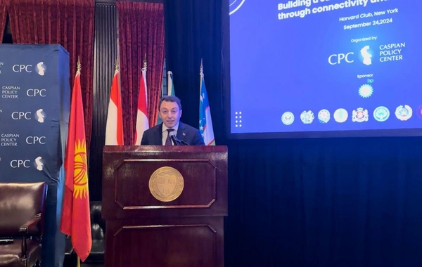 Azərbaycanlı diplomat 5-ci Xəzər Biznes Forumunda iştirak edib