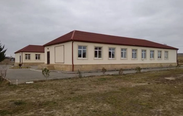 Одна из бакинских школ временно перешла на онлайн-обучение - ПРИЧИНА