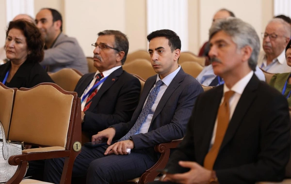 Türk tarixinə baxış və ideoloji yanaşmalar müzakirə olunub