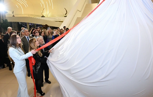 Heydər Əliyev Mərkəzində Kerol Förmenin sərgisinin açılışı olub