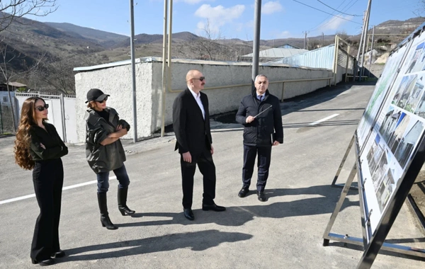 Президент Ильхам Алиев ознакомился с работами, проделанными в селе Ханабад Ходжалинского района