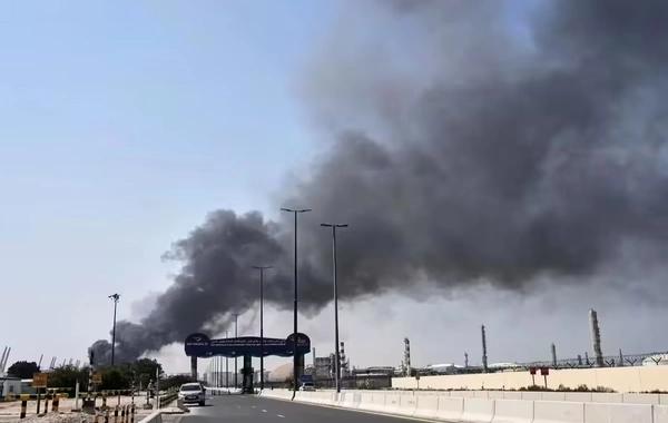 Küveytdə neft emalı zavoduna edilən PUA hücumu yanğına səbəb oldu