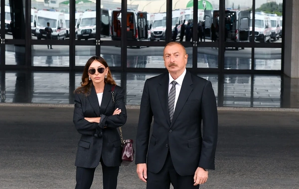 İlham Əliyev və birinci xanım Mehriban Əliyeva Buxaraya gəliblər