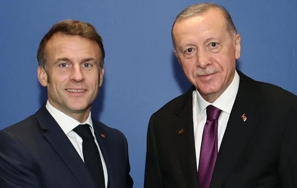 Эрдоган и Макрон обсудили ситуацию на Южном Кавказе