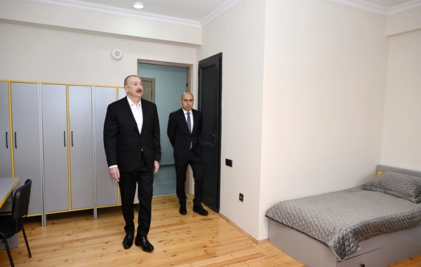 İlham Əliyev Lənkəran Dövlət Peşə Təhsil Mərkəzinin açılışında iştirak edib