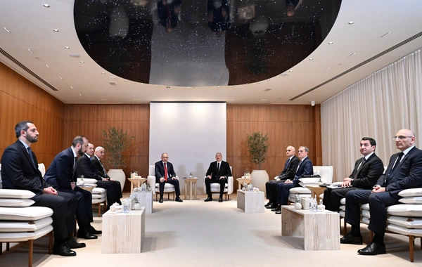 İlham Əliyev və Nikol Paşinyan arasında görüş keçirilir