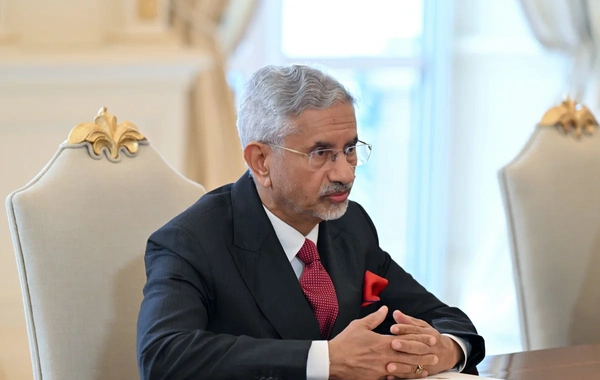 İlham Əliyev Hindistanın xarici işlər nazirini qəbul edib
