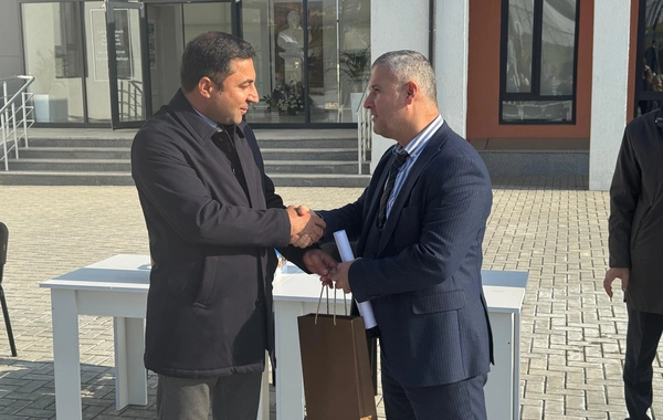 Прибывшим в село Хоровлу семьям вручили ключи от домов