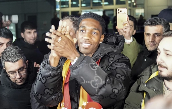 Qalatasaray Yaser Asprilyanı heyətinə qatdı