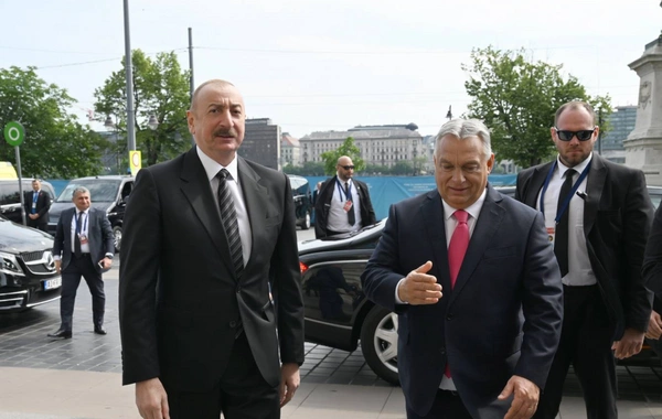 Ильхам Алиев принимает участие в неформальном саммите Совета глав государств ОТГ в Будапеште