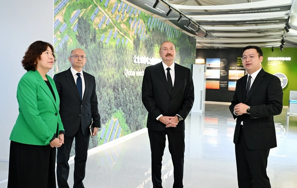 İlham Əliyev "Qobustan" Günəş Elektrik Stansiyasının açılışında iştirak edib