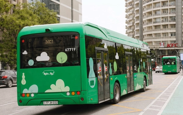 "Nizami" metrostansiyası qarşısında avtobus dayanacağı ərazisi uzadılıb