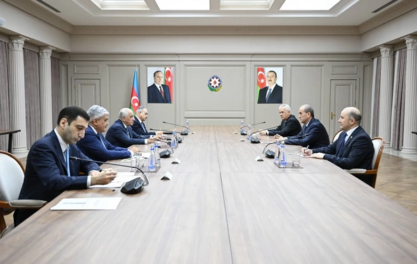 Əli Əsədov Tacikistanın Baş nazirinin müavini ilə görüşüb