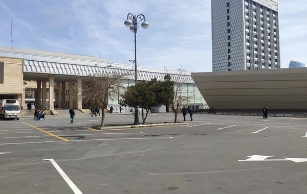 Bakı Dəmiryol Vağzalında parklanma xidməti müvəqqəti dayandırılır