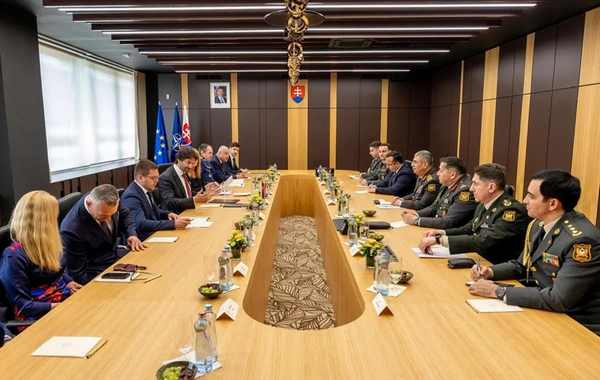 Azərbaycan ilə Slovakiya arasında hərbi əməkdaşlıq müzakirə edilib