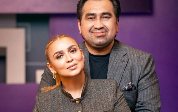 Elton Hüseynəliyev həyat yoldaşına Çin dilində sevgi etirafı etdi