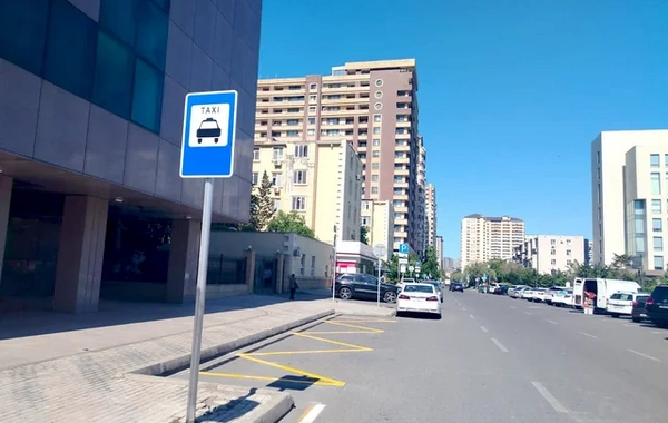 Altı tibb müəssisəsinin yanında minib-düşmə yerləri yaradılıb