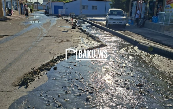 Mərdəkan qəsəbəsində kanalizasiya xəttində qəza baş verib