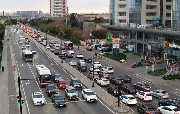 Bakıda 13 istiqamətdə tıxac var