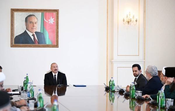 İlham Əliyev Bakıda keçirilən beynəlxalq konfransların iştirakçılarını qəbul edib