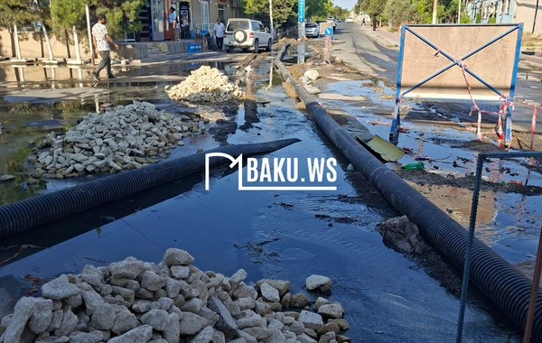 Mərdəkan qəsəbəsində kanalizasiya xəttində qəza baş verib