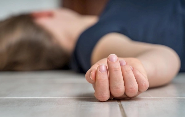 Biləsuvarda iki uşaq anasının meyiti tapıldı