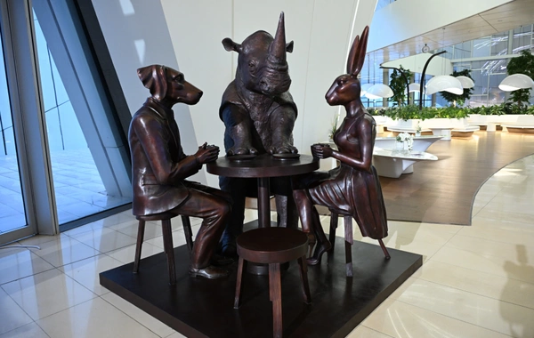 Heydər Əliyev Mərkəzində "Vəhşi təbiətin super qəhrəmanları" sərgisi açılıb