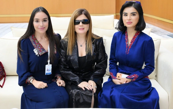 Leyla Əliyeva Özbəkistan Respublikası Prezidenti Administrasiyasının rəhbəri ilə görüşüb