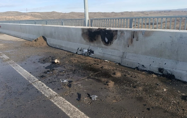 Tovuzda avtomobil yanıb, sürücü yanıq xəsarətləri alıb