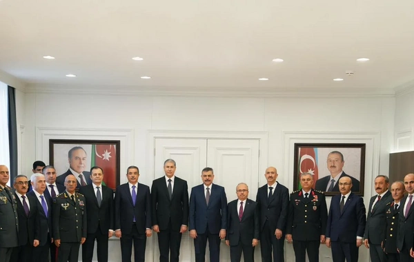 Vilayət Eyvazov türkiyəli həmkarı ilə görüşüb