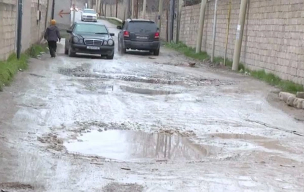 Bərbad vəziyyətdə olduğu üçün avtobusun işləmədiyi yol